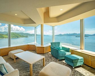 Grand Prince Hotel Hiroshima - Hiroshima - Quarto