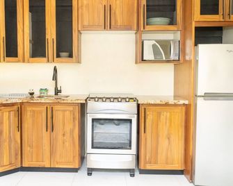 Cozy Nook nestled in the Santa Cruz Valley. Queen sized bed Hot and cold shower - San Juan - Küche