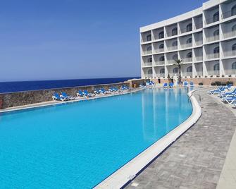 Paradise Bay Resort - Mellieħa - Piscina
