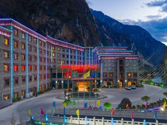Shangri-La Balagezong Tibetan Ecological Hotel - Dêqên - Byggnad