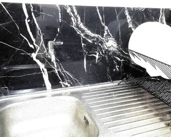 1 Bed House Private Compound with Off Road Parking - Accra