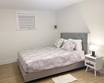 Luxury Airbn - Riverview - Bedroom