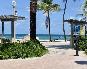 Southwinds Inn by The Gold Nests - Hollywood