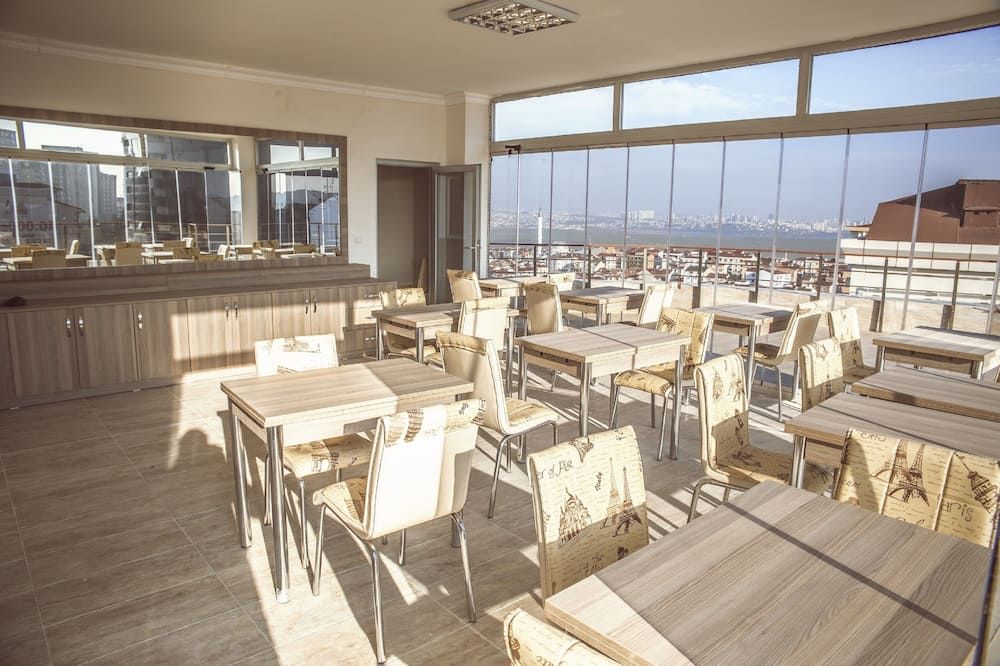 Grand Dedem Hotel - בייצ'קמג'ה - מסעדה
