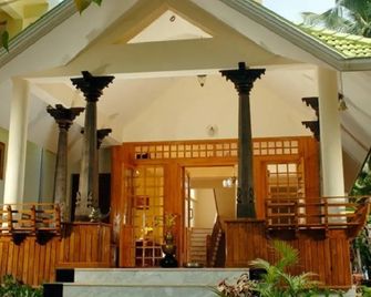 Palmleaves Beach Resort - Thiruvananthapuram
