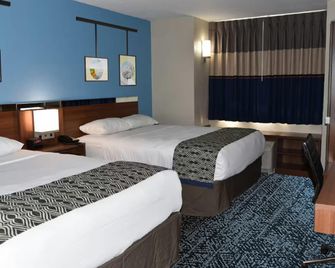 Microtel Inn & Suites by Wyndham Fond Du Lac - Fond du Lac - Slaapkamer