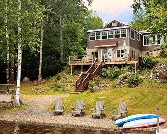 Lakeside Retreat on Partridge Cove - Millinocket - Gebouw