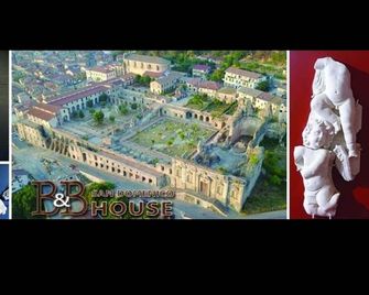 Luxury Residence In Stone In The Center. - Vallelonga
