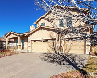 Private Unit in Lazy Creek - 45 min from Denver - Colorado Springs - Building