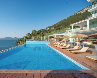Corfu Maris Bellos - Benitses - Pool