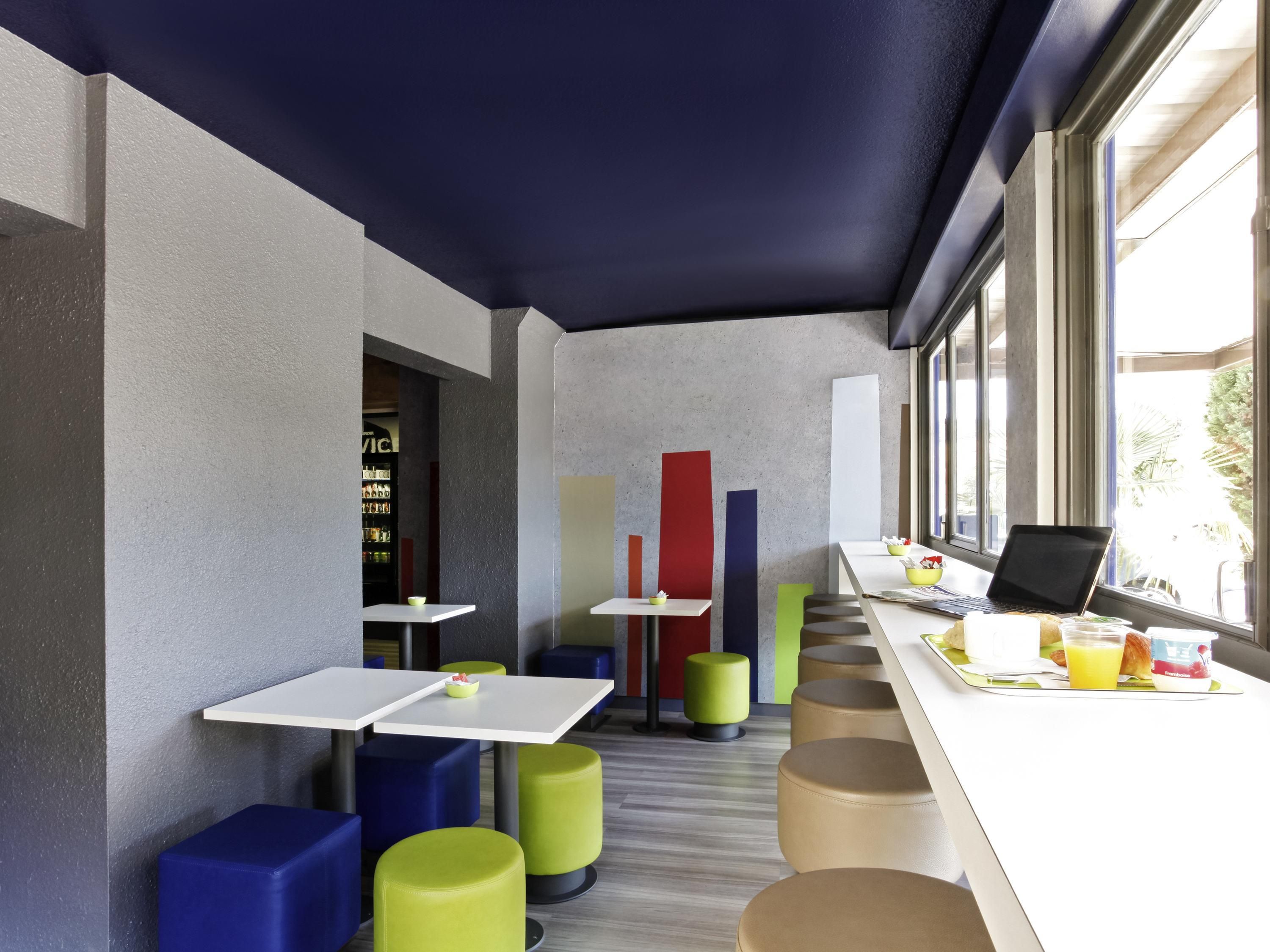 ibis budget Aix-en-Provence Est Le Canet thumbnail 3