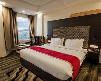 Livingstone Mountain Retreat Chail Premium Room - Kandaghat - Bedroom