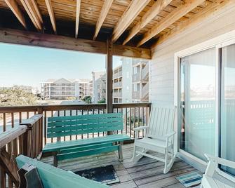 Oceanside Fun 952 Rr - Rodanthe - Balcony
