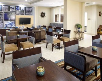 Hawthorn Suites by Wyndham Bridgeport/Clarksburg - Bridgeport - Restaurant