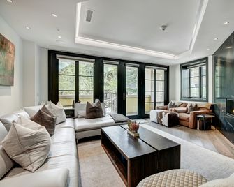 The Ritz-Carlton Residences Vail - Vail - Living room