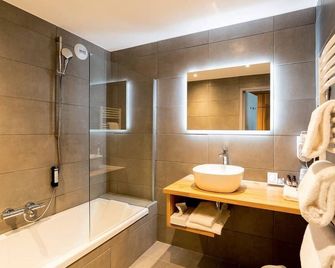 Hotel Fac et Spera - Tain-l'Hermitage - Bathroom