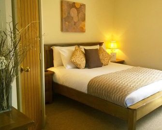 Cross Keys Inn - Somerton - Sovrum