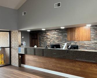 AmericInn by Wyndham Marshfield - Marshfield - Receptie