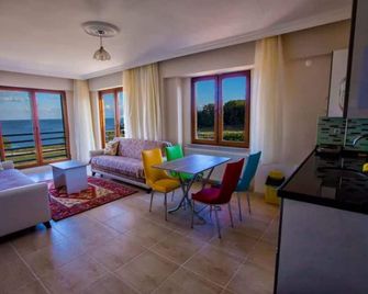 Yasar Apart - Sinop