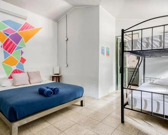 Tamarindo Surf Camps by Selina Surf Club - Hostel - Tamarindo - Bedroom