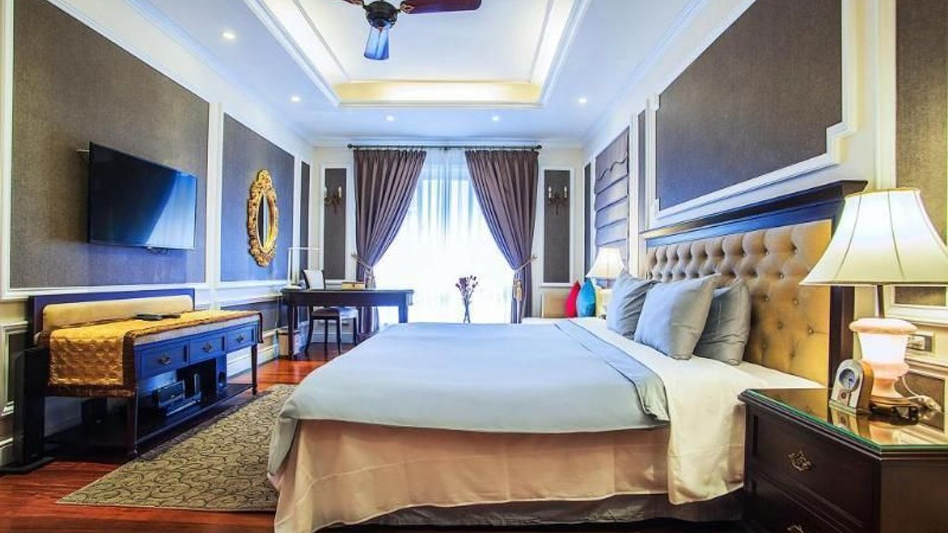 New Era Hotel and Villa