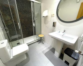 Hostal Fernández Atocha - Madrid