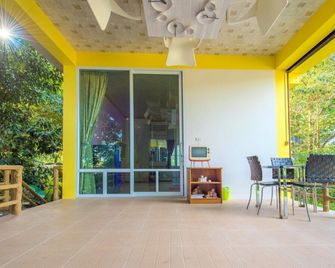 Phutara Resort - Ranong - Innenhof