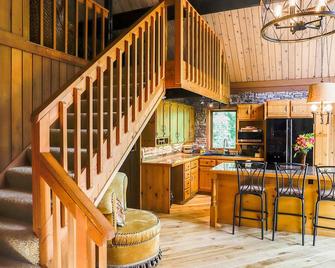 Welcome to the Treehouse. Our home away from home and hopefully yours too. - Lake Mills - Kitchen