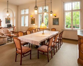 Hotel Abel Pension Budapest - בודפשט - חדר אוכל