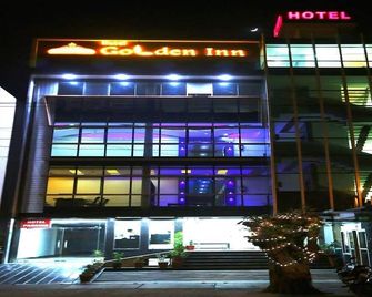 Hotel Golden Inn - Muzaffarnagar - Building