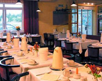 Top Motel Sassnitz - Sassnitz - Ресторан