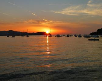 Residenza Sant'Anna del Volterraio - Portoferraio - Strand