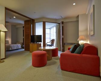 Fuji Premium Resort - Fujikawaguchiko - Living room