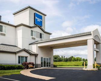 Rodeway Inn Abbotsford - Abbotsford - Building