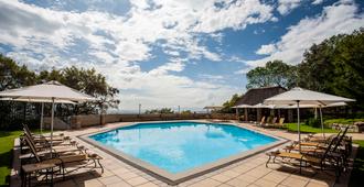 Avani Lesotho Hotel & Casino - Maseru - Pool
