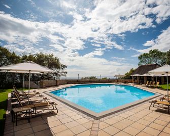 Avani Lesotho Hotel & Casino - Maseru - Piscina