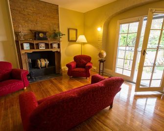 مونتاكيوت بوتيك بانكهاوس - هوبارت - غرفة معيشة