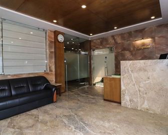 Treebo Beeu Guest House - Calcuta - Lobby