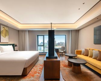 Hilton Garden Inn Beijing West Railway Station - Beijing - Bedroom