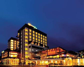 Kings Green Hotel City Centre Melaka - מאלאקה - בניין