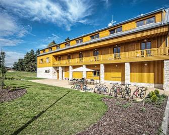 Hotel Relax Vrchbela - Bezděz - Budynek