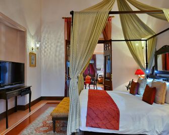 Taj Nadesar Palace - Varanasi - Makuuhuone