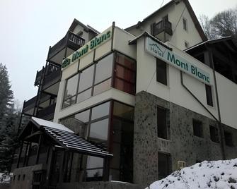 Hotel Mont Blanc - Predeal - Building
