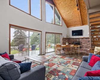 The Loon's Nest- Aframe on the St. Lawrence River - Ogdensburg - Living room
