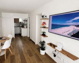 Blue Beach House Sta Cruz - Charm 5min from the beach - A dos Cunhados