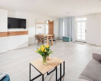 Nordstrandperle Apartment S2brMoltkestraße 2-5 / Roonstraße, Nordstrand - Norden - Living room