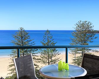 Peninsular Beachfront Resort - Mooloolaba - Balcony