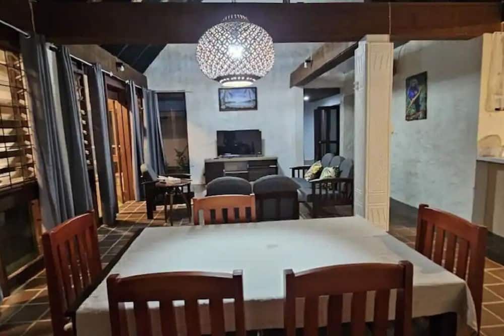Villa Serenity welcomes you - Pacific Harbor - Eetruimte