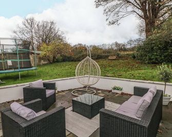 100 Cwmphil Road - Swansea - Patio