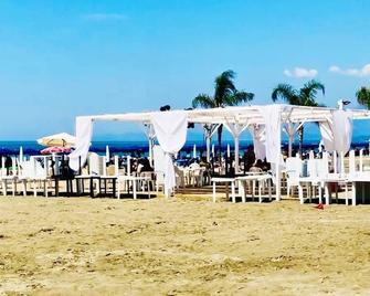 Casa vacanza villa Rita - Mondragone - Spiaggia